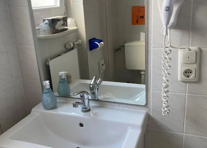 Hotel Sonne - Haus 1 2*